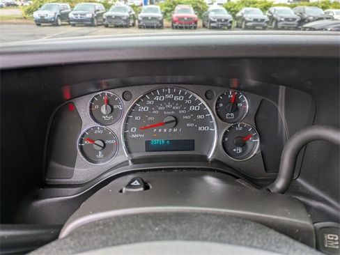 Used 2023 Chevrolet Express 2500 w/ Driver Convenience Package image 11
