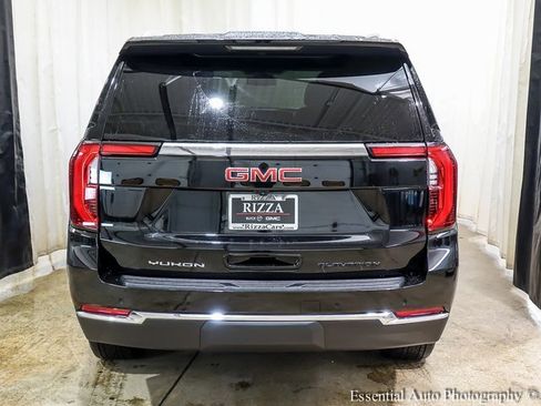 Used 2025 GMC Yukon Elevation w/ LPO, Floor Liner Package image 7