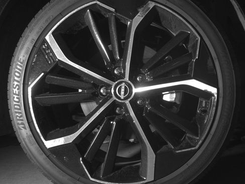 Used 2025 Nissan Altima 2.5 SR image 13