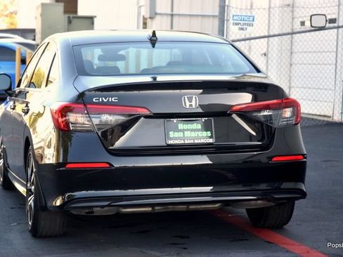 Used 2024 Honda Civic EX image 5