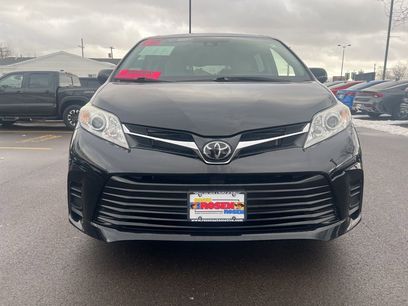 Used 2019 Toyota Sienna LE