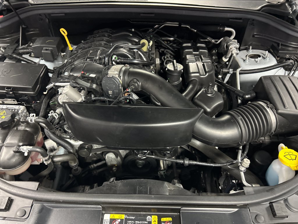 Used 2025 Dodge Durango GT AWD/4WD image 27