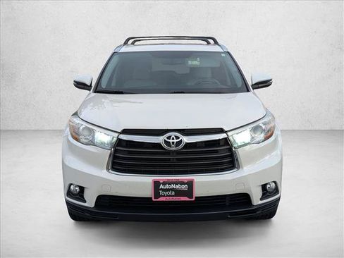 Used 2015 Toyota Highlander XLE AWD/4WD image 2