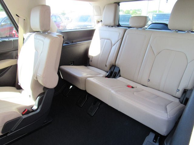Used 2023 Ford Expedition Limited AWD/4WD image 40