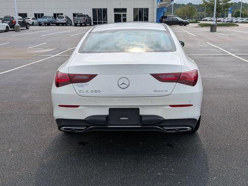 Used 2025 Mercedes-Benz CLA 250 4MATIC image 4