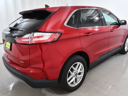 Used 2022 Ford Edge SEL w/ Convenience Package image 11
