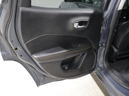 Used 2017 Jeep Compass Limited AWD/4WD image 18
