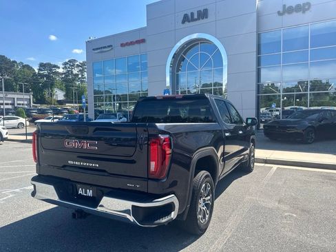 Used 2025 GMC Sierra 1500 SLT RWD image 9