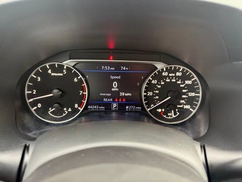 Used 2023 Nissan Altima 2.5 SV FWD image 22