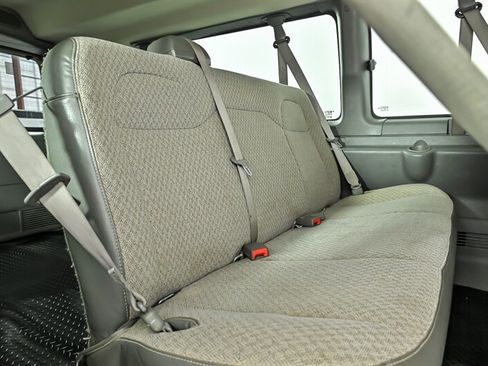 Used 2017 Chevrolet Express 3500 LT w/ LT Preferred Equipment Group RWD image 11