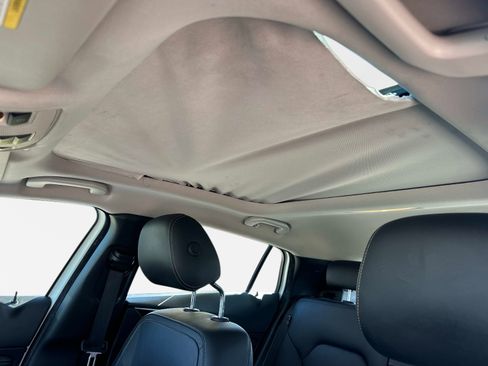 Used 2017 INFINITI QX30 Premium w/ Navigation Package image 18