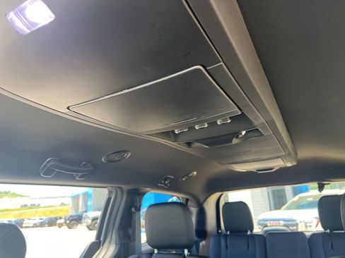 Used 2018 Dodge Grand Caravan GT FWD image 25