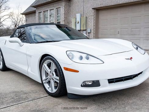 Used 2010 Chevrolet Corvette Convertible w/ Preferred Equipment Group image 21