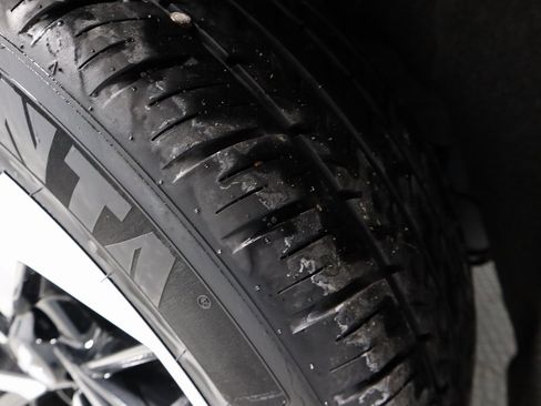 Used 2024 Mitsubishi Outlander SE image 19