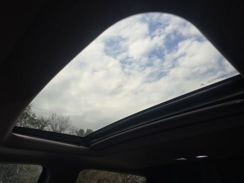 Used 2019 GMC Sierra 1500 Denali w/ Denali Ultimate Package image 18