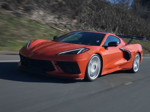 Used 2020 Chevrolet Corvette Stingray Premium Cpe w/ 3LT Preferred Equipment Group image 53