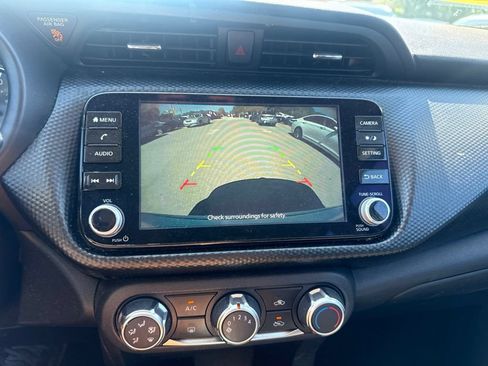 Used 2024 Nissan Kicks SV FWD image 11