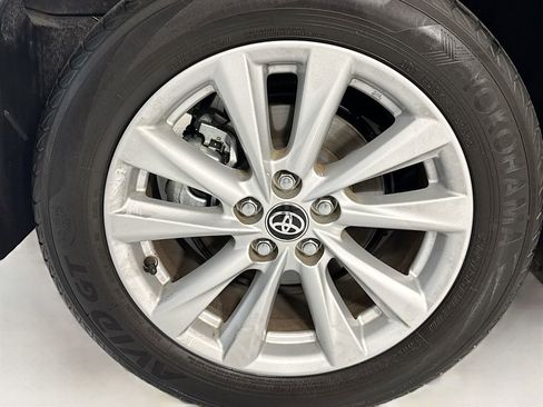 Used 2023 Toyota Corolla SE FWD image 33