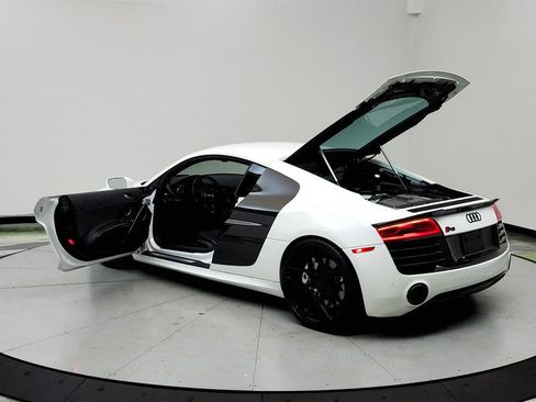 Used 2014 Audi R8 V10 image 12