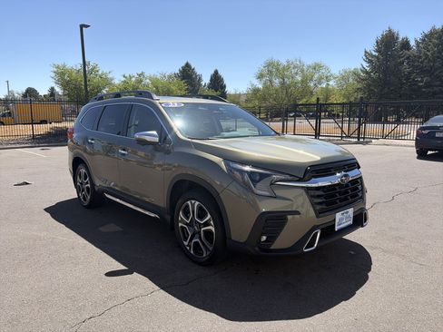 Used 2023 Subaru Ascent Touring AWD/4WD image 3