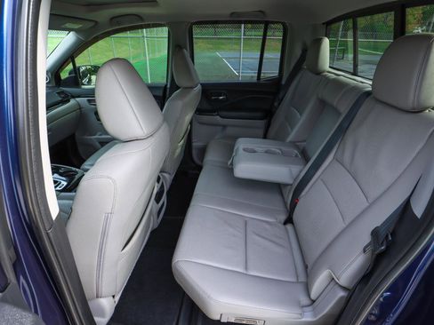 Used 2017 Honda Ridgeline RTL-E image 44