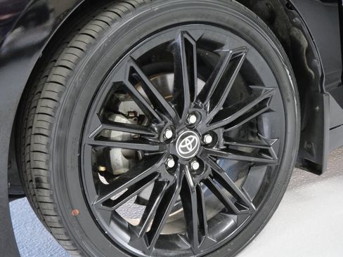 Certified 2021 Toyota Avalon XSE image 16