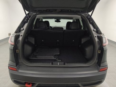 Used 2022 Jeep Cherokee Trailhawk AWD/4WD image 29