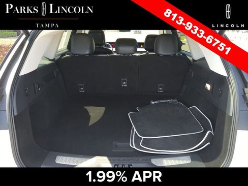 Certified 2025 Lincoln Nautilus Premier AWD/4WD image 7