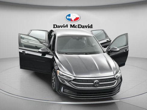 Used 2024 Volkswagen Jetta Sport FWD image 46