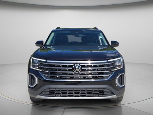 Certified 2026 Volkswagen Atlas SE w/ Panoramic Sunroof Package FWD image 5