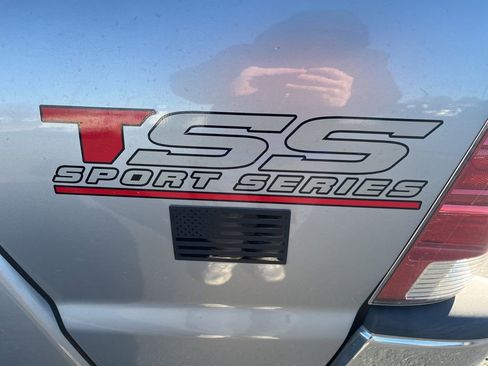 Used 2015 Toyota Tacoma PreRunner w/ SR5 Package image 21