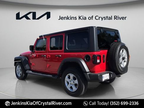 Used 2022 Jeep Wrangler Unlimited Sport AWD/4WD image 11