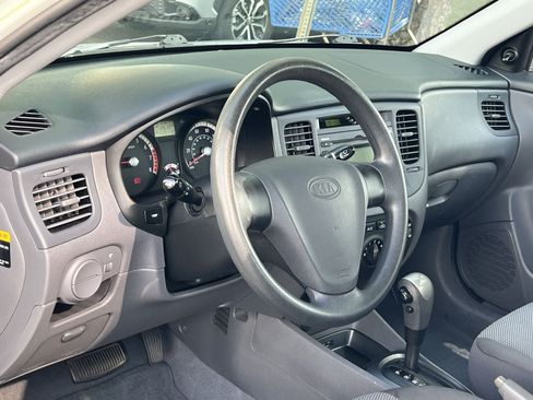 Used 2009 Kia Rio LX FWD image 16