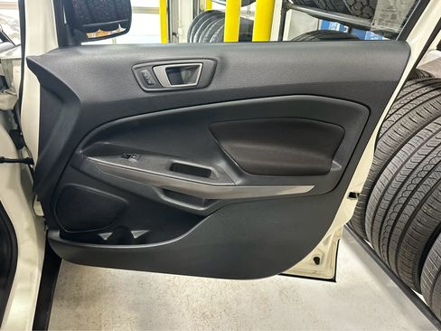 Used 2022 Ford EcoSport SE w/ SE Convenience Package image 32