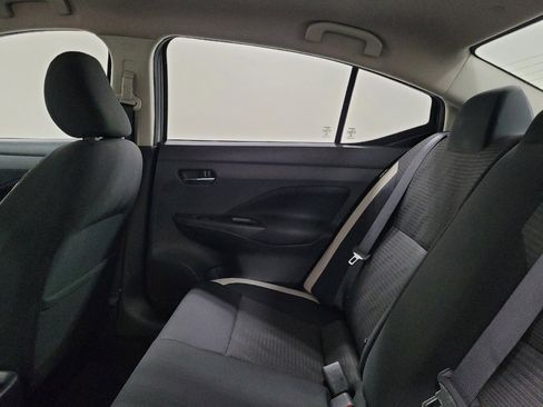 Used 2021 Nissan Versa SV FWD image 18