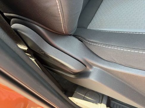 Used 2017 Ford Escape SE FWD image 12