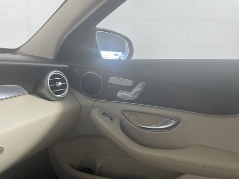 Used 2018 Mercedes-Benz C 300 Sedan image 12