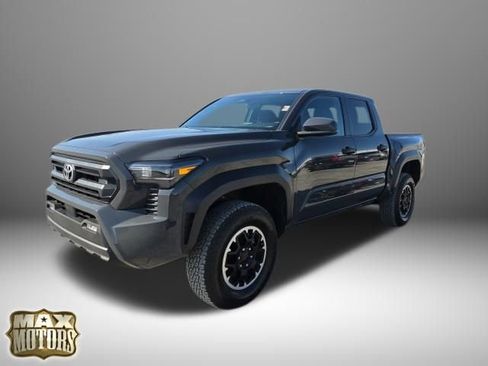 Used 2025 Toyota Tacoma TRD Off-Road image 4
