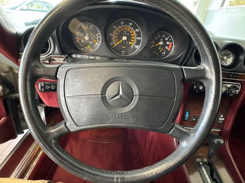 Used 1989 Mercedes-Benz 560 SL image 19