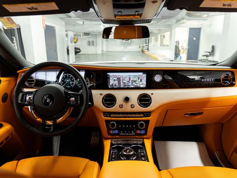 Certified 2022 Rolls-Royce Ghost image 39