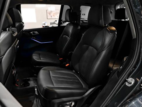 Used 2020 BMW X7 xDrive40i w/ Premium Package AWD/4WD image 49