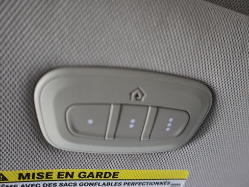 Used 2020 Chrysler Pacifica Limited FWD image 61