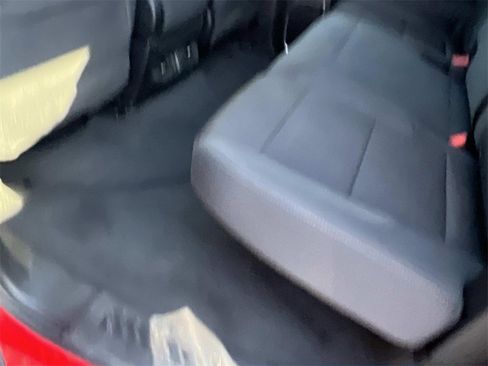 Used 2022 Chevrolet Silverado 1500 LT image 12