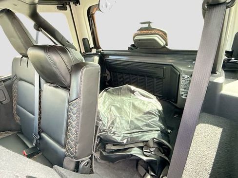 Used 2022 Jeep Wrangler Unlimited Sahara image 29