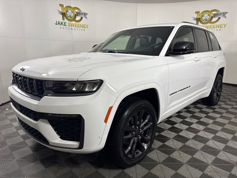 New 2026 Jeep Grand Cherokee Limited Reserve image 3