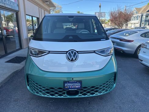 Used 2025 Volkswagen ID. Buzz Pro S Plus AWD/4WD image 2