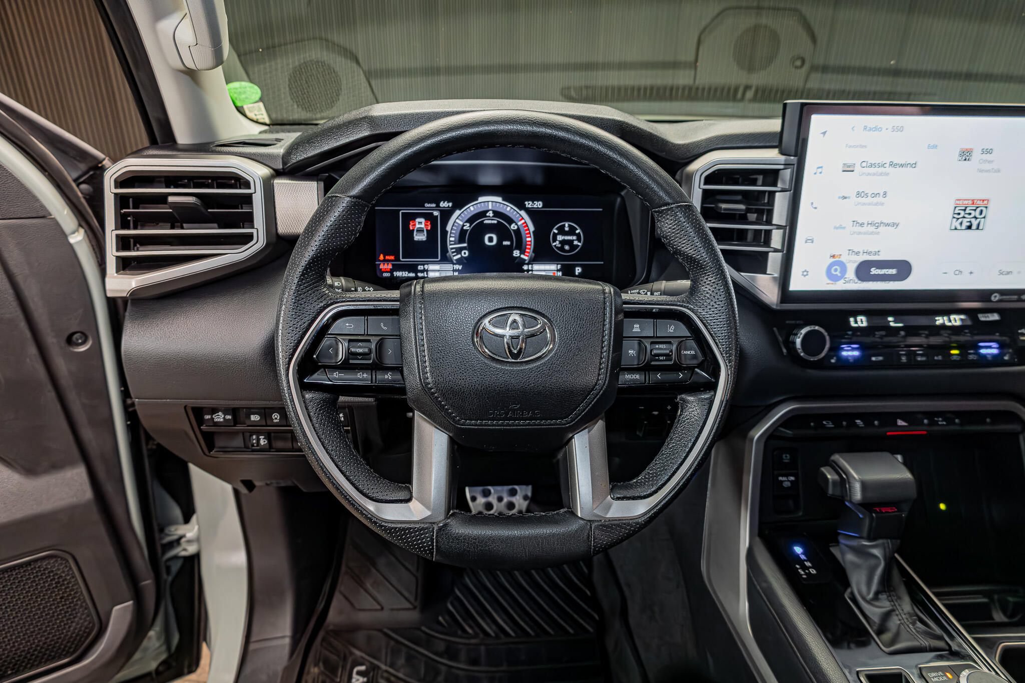 Used 2024 Toyota Tundra Limited w/ TRD Off-Road Package AWD/4WD image 15