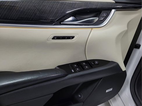 Used 2016 Cadillac XTS Vsport Platinum image 11