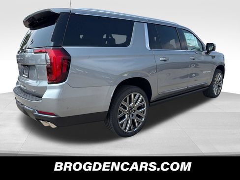 New 2026 GMC Yukon XL Denali Ultimate AWD/4WD image 3