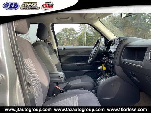 Used 2016 Jeep Patriot Sport w/ Power Value Group FWD image 12